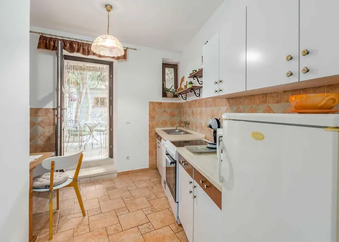 In - Istrien 9914 Apartman Poreč